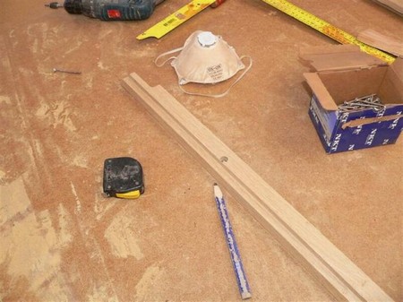 New hatch rail